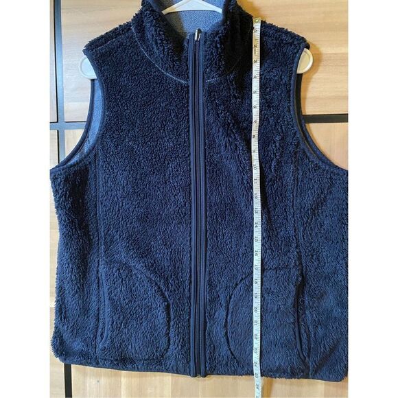 ‎Zip Up Vest - Picture 3 of 4